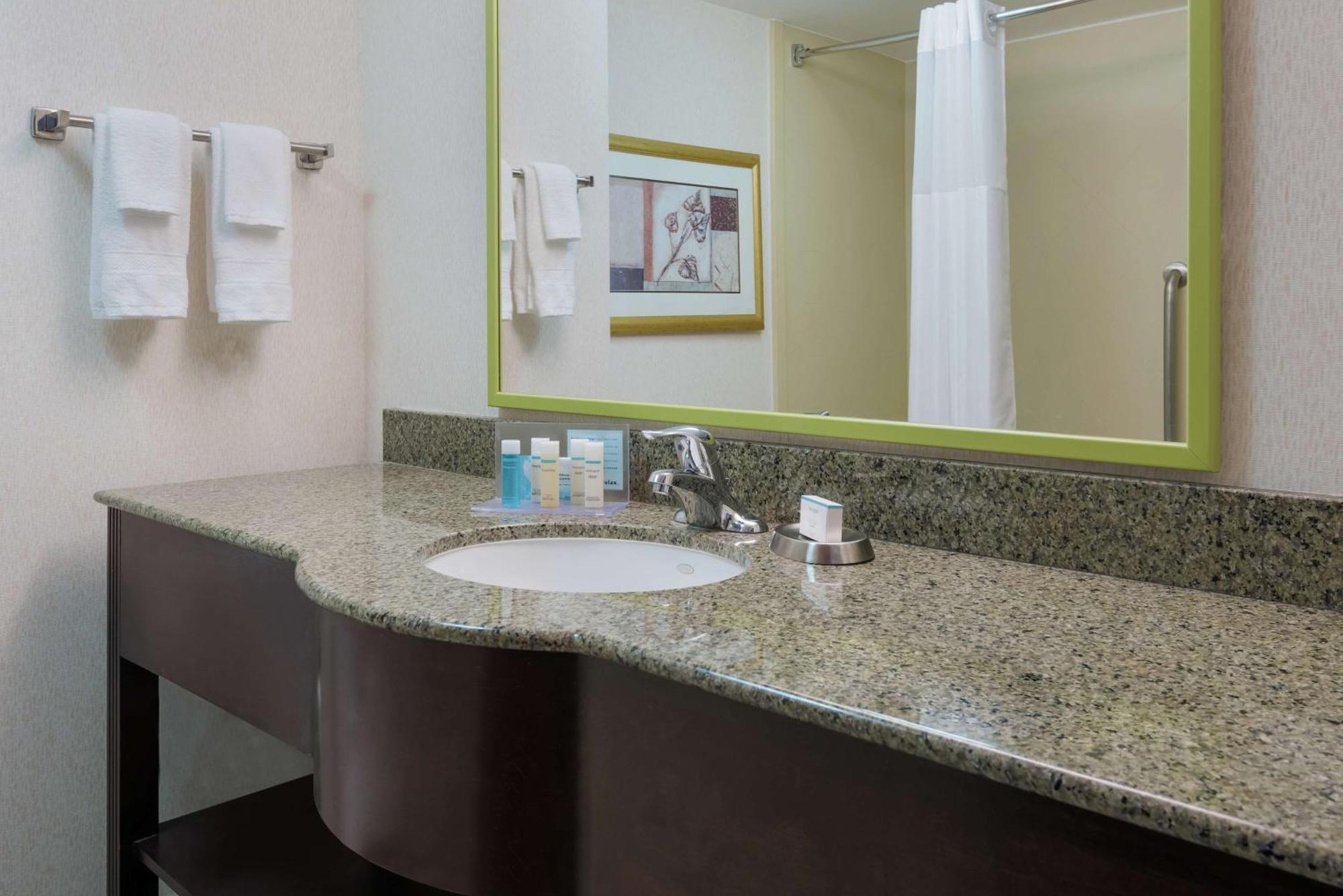Hampton Inn South Plainfield-Piscataway Extérieur photo